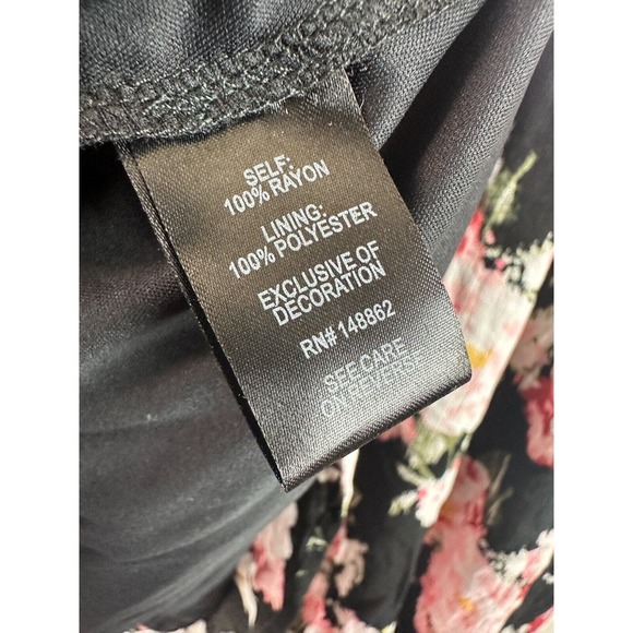 NWT Torrid Mini Gauze Lace Up Skater Dress Black Floral Print Plus Size 5 5X - Picture 13 of 15